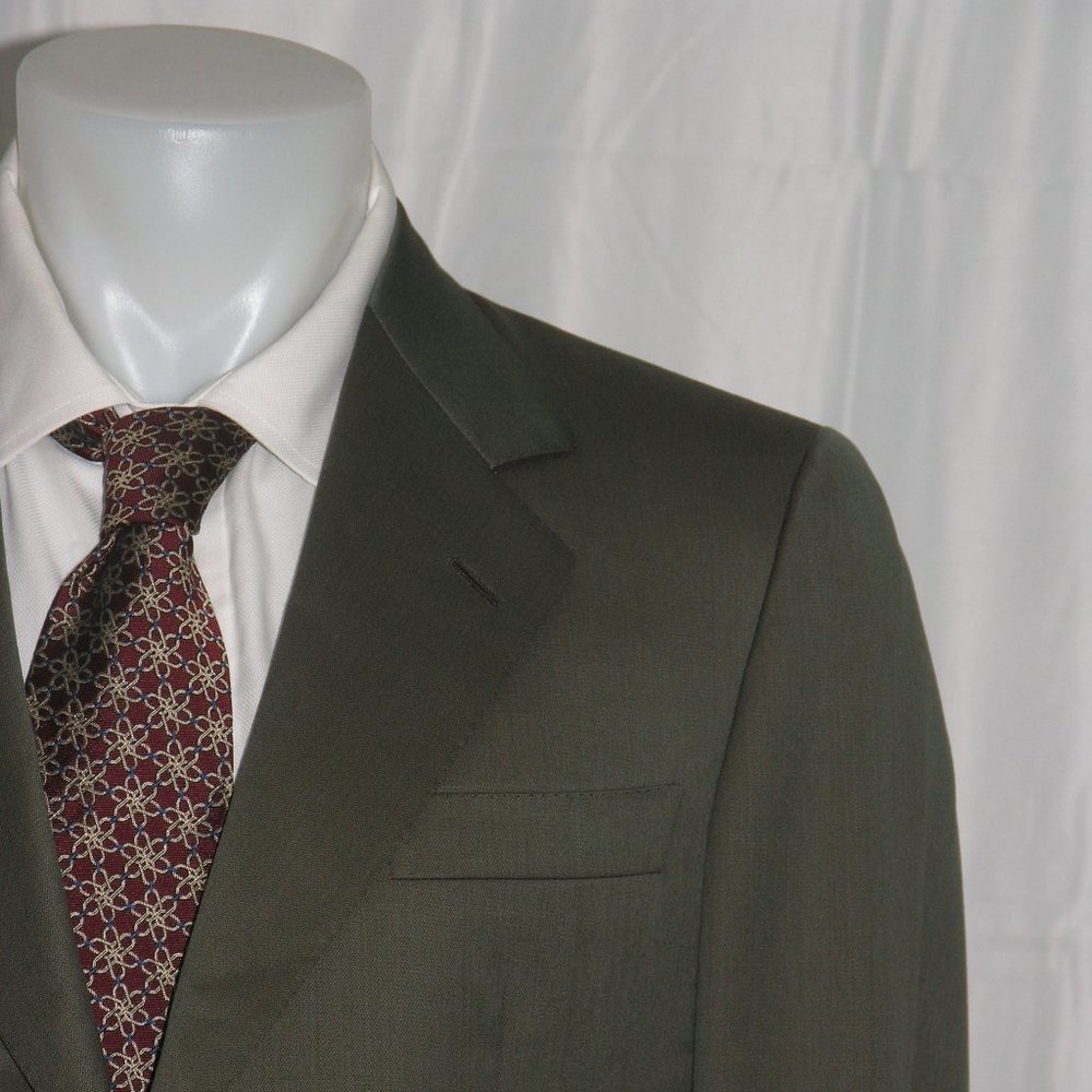 Brioni Roman Style Army Green Barathea Vintage Three Button Suit Jacket 41R